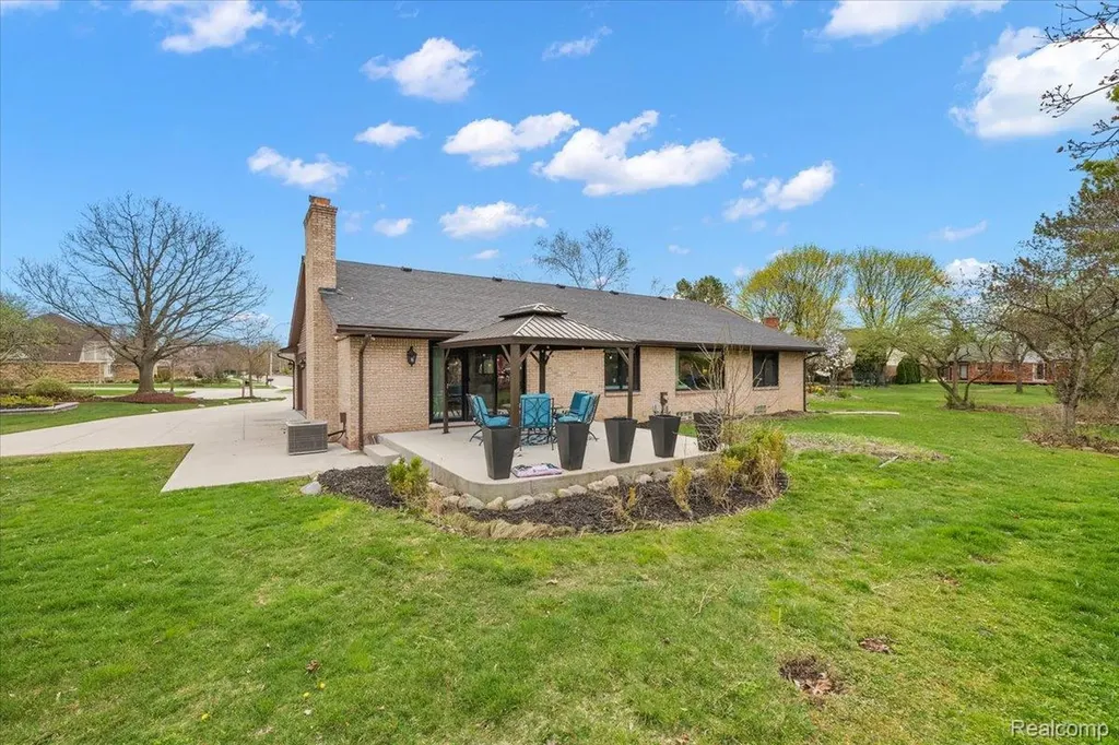 34765 Northland Drive Livonia City MI 48152