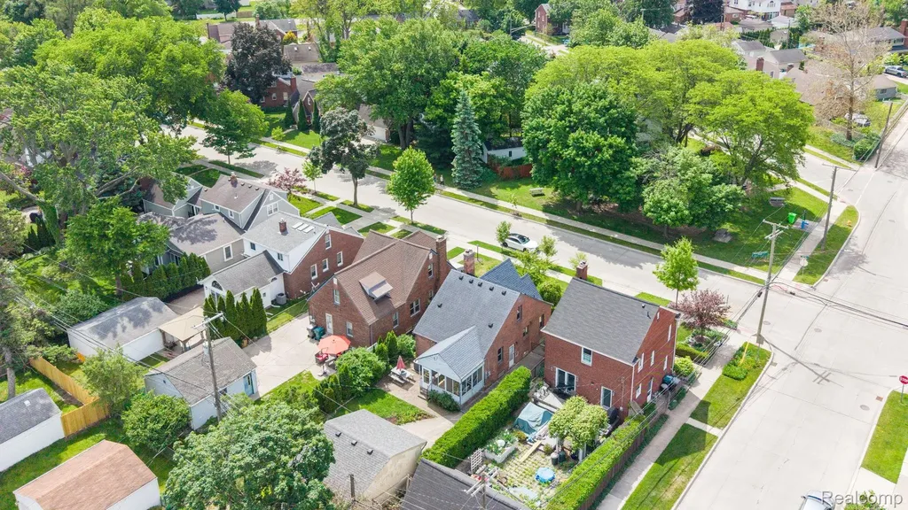 23144 Myrtle Street Dearborn City MI 48128