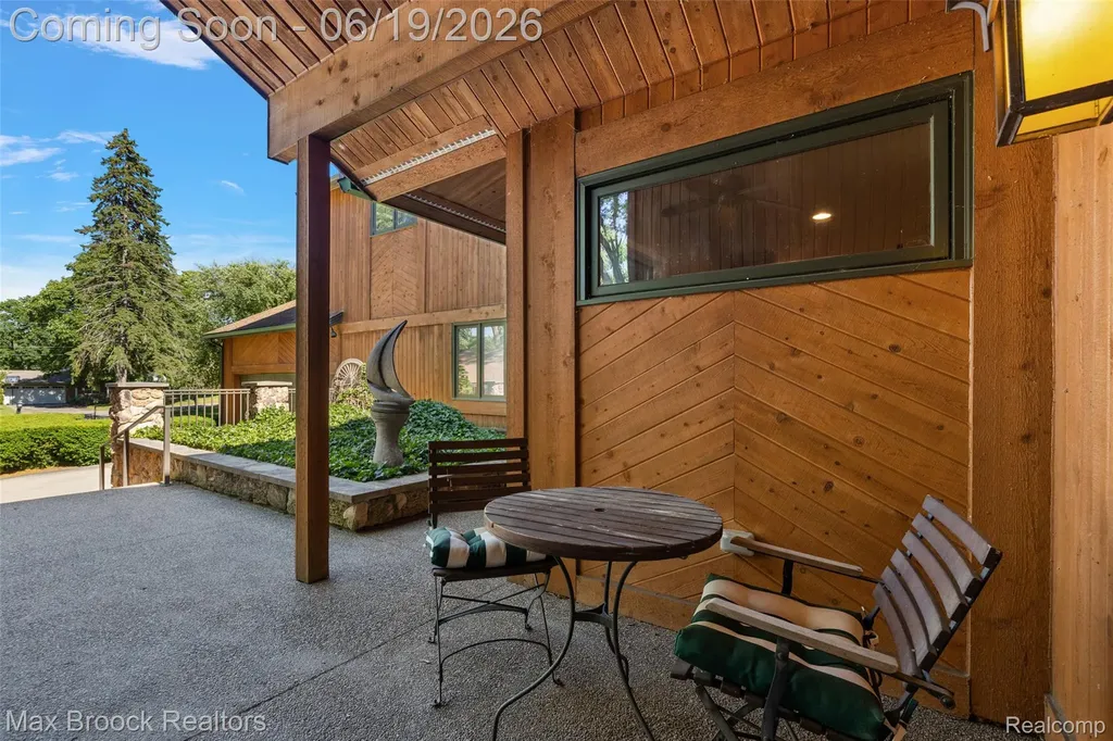 2267 Shankin Drive Wolverine Lake Village MI 48390