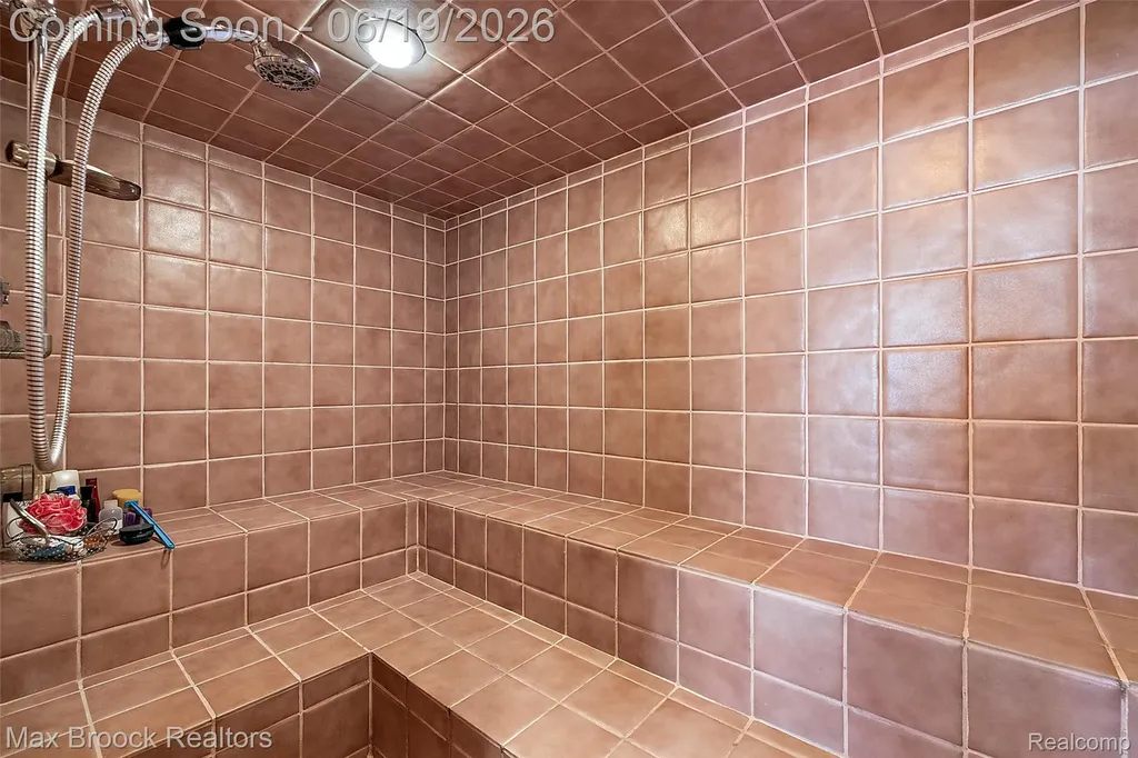 2267 Shankin Drive Wolverine Lake Village MI 48390