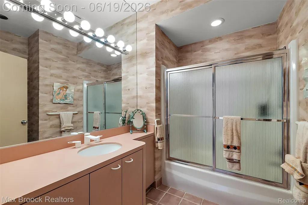 2267 Shankin Drive Wolverine Lake Village MI 48390