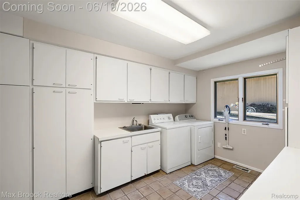2267 Shankin Drive Wolverine Lake Village MI 48390