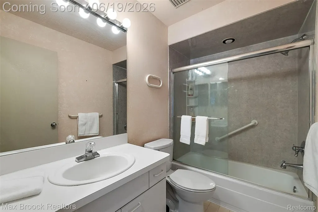 2267 Shankin Drive Wolverine Lake Village MI 48390