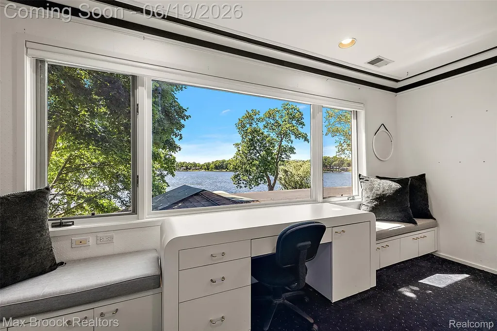 2267 Shankin Drive Wolverine Lake Village MI 48390