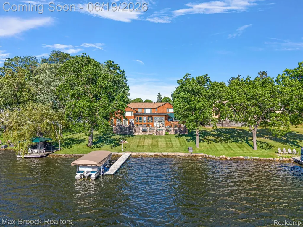 2267 Shankin Drive Wolverine Lake Village MI 48390