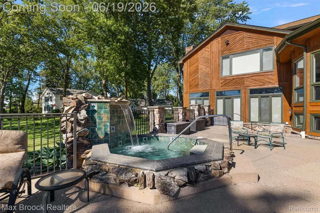 2267 Shankin Drive Wolverine Lake Village MI 48390