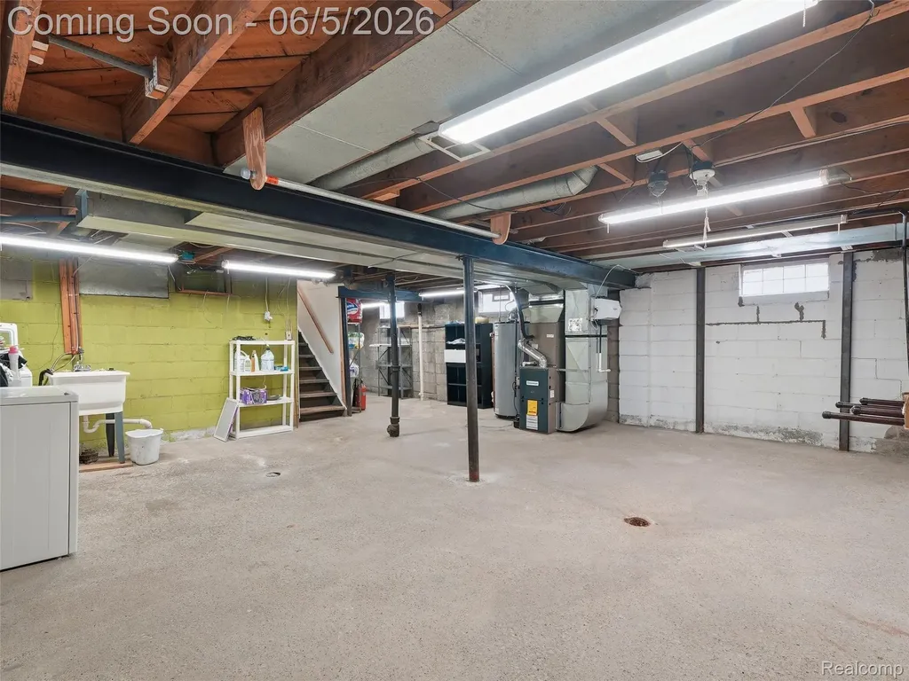 12960 Castle Street Southgate City MI 48195