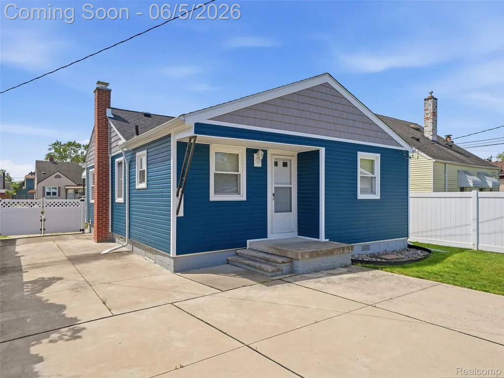 12960 Castle Street Southgate City MI 48195