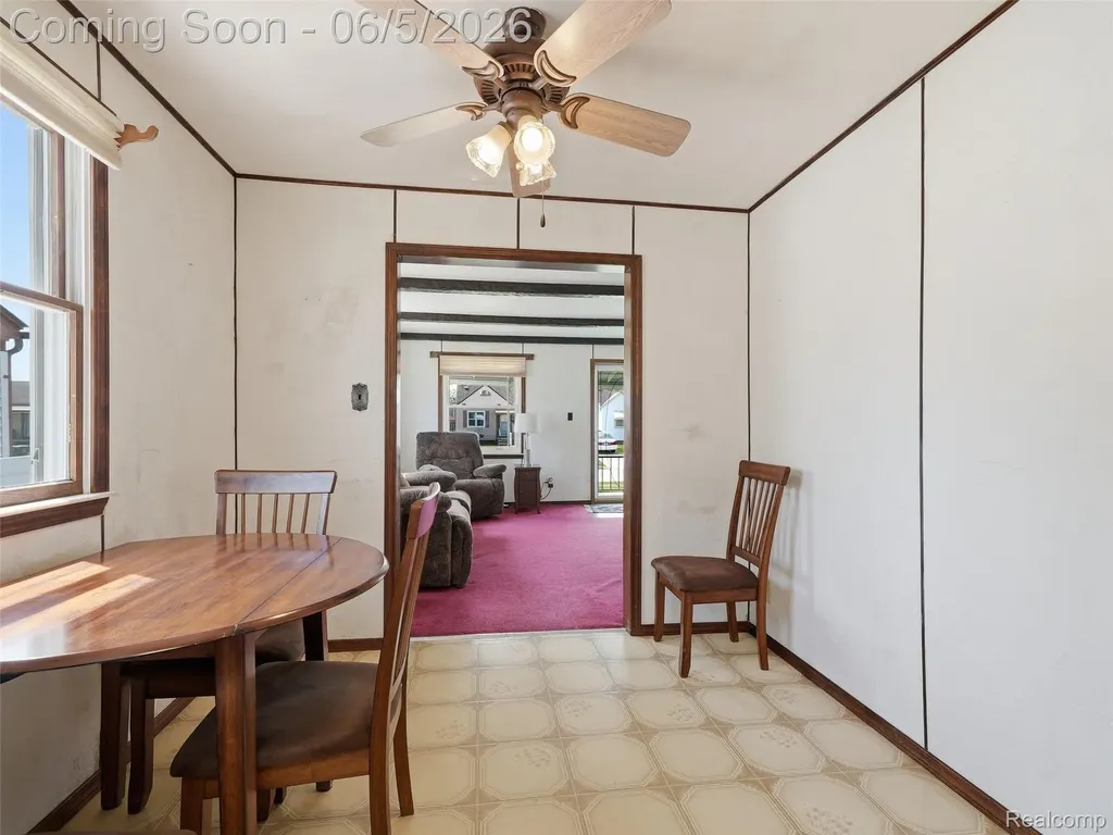 12960 Castle Street Southgate City MI 48195