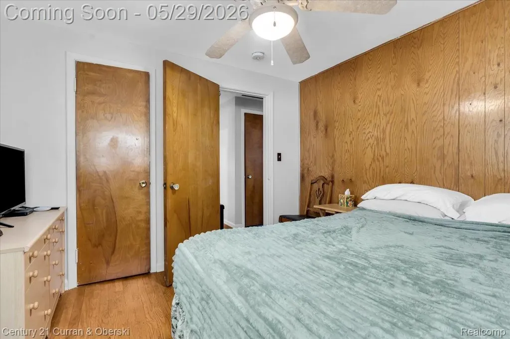 15110 Hanfor Avenue Allen Park City MI 48101