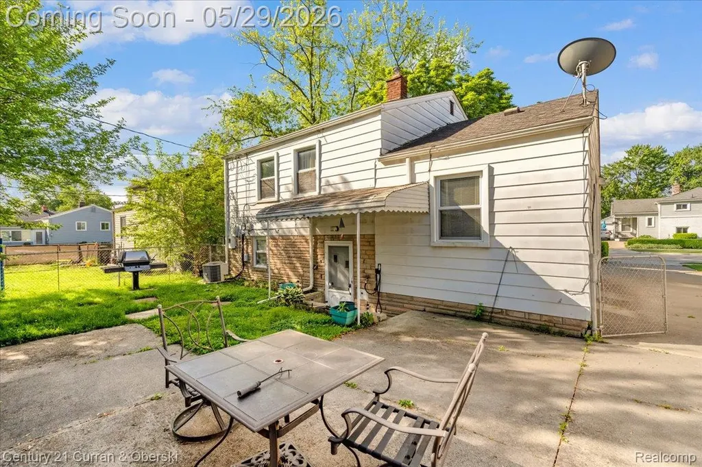 15110 Hanfor Avenue Allen Park City MI 48101