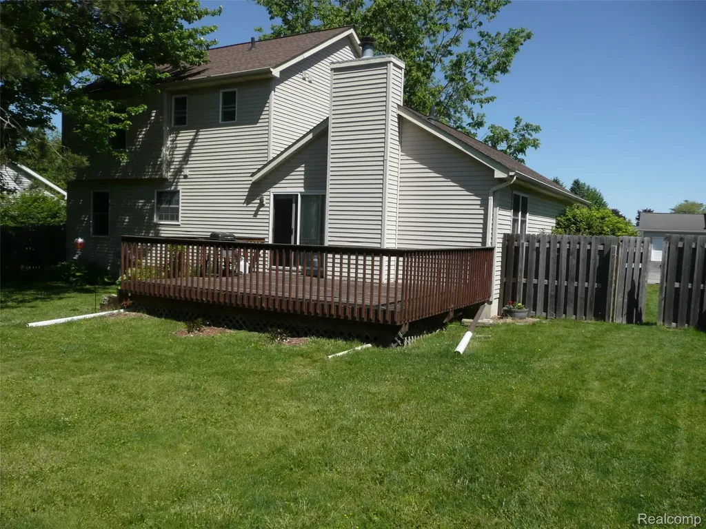 2388 Ava Oceola Township MI 48843