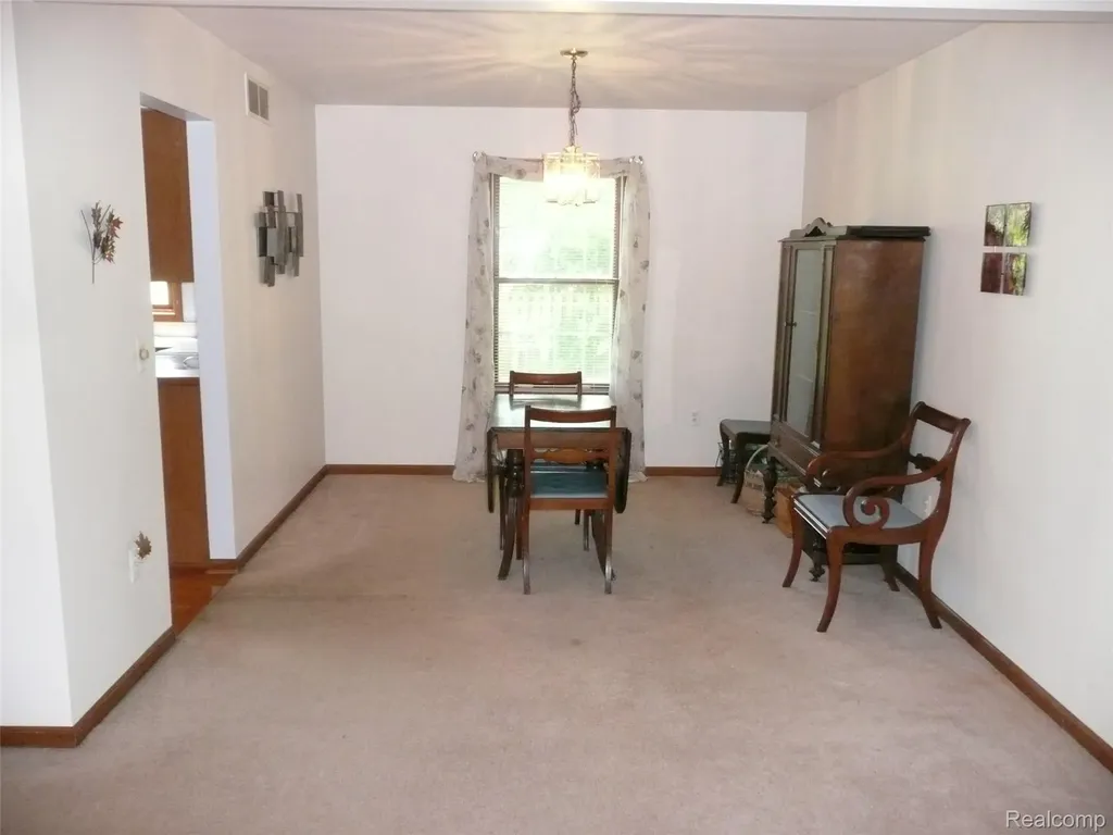 2388 Ava Oceola Township MI 48843