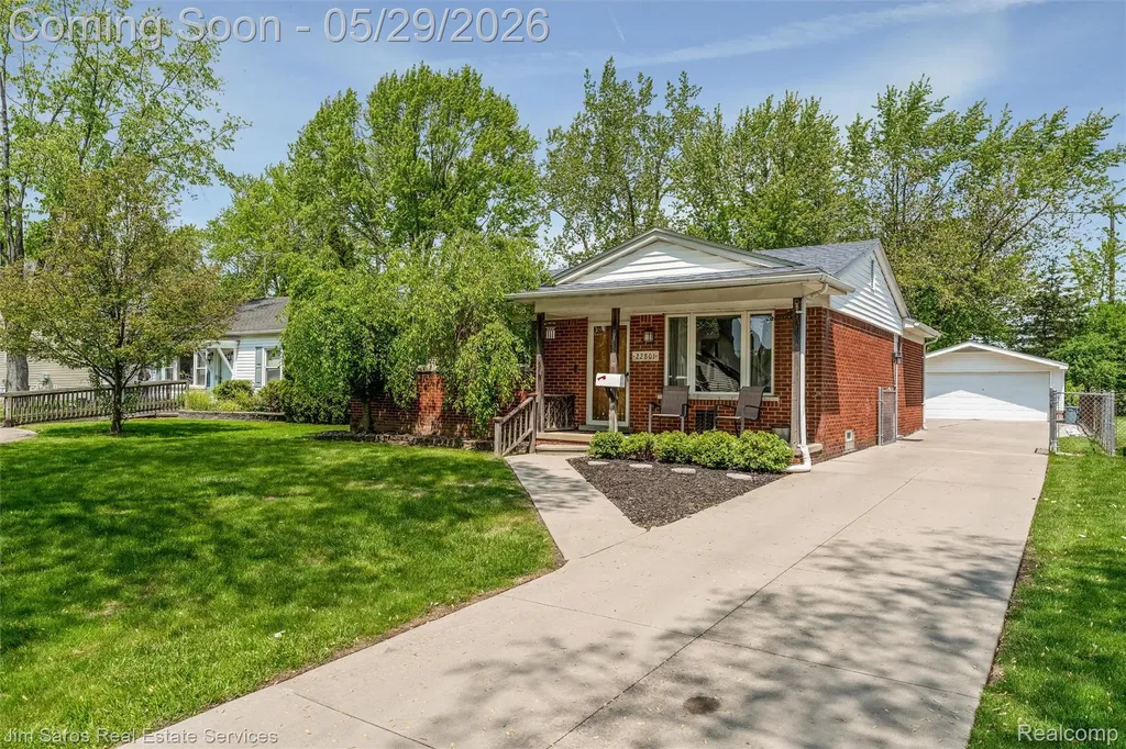 22801 Lake Boulevard St. Clair Shores City MI 48082