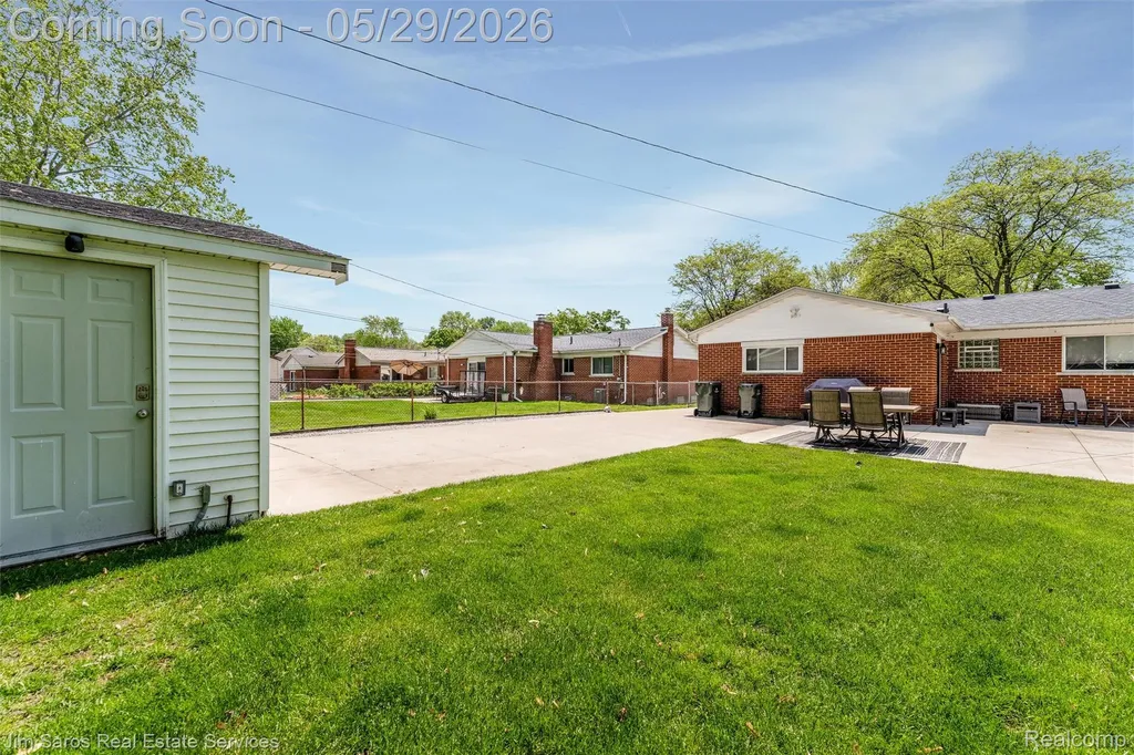 22801 Lake Boulevard St. Clair Shores City MI 48082