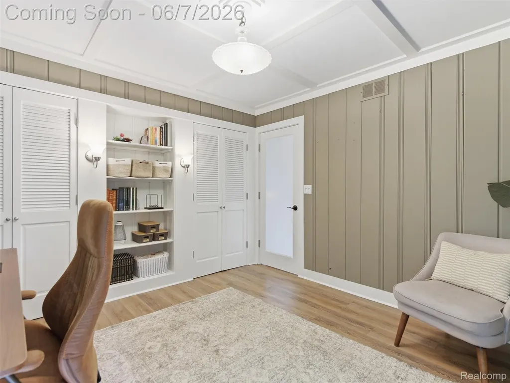 202 Nakomis Trail Orion Charter Township MI 48362