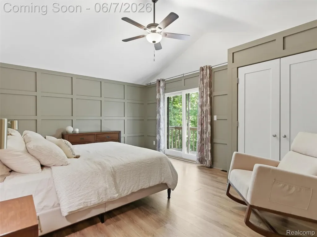202 Nakomis Trail Orion Charter Township MI 48362