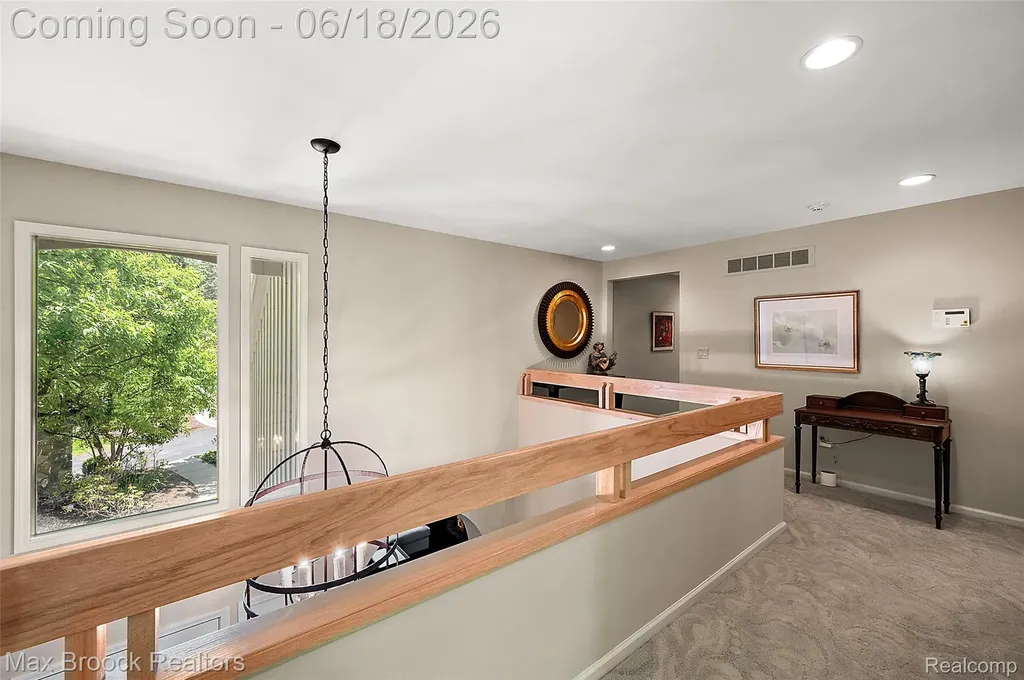 4872 Cliffside Drive West Bloomfield Charter Township MI 48323