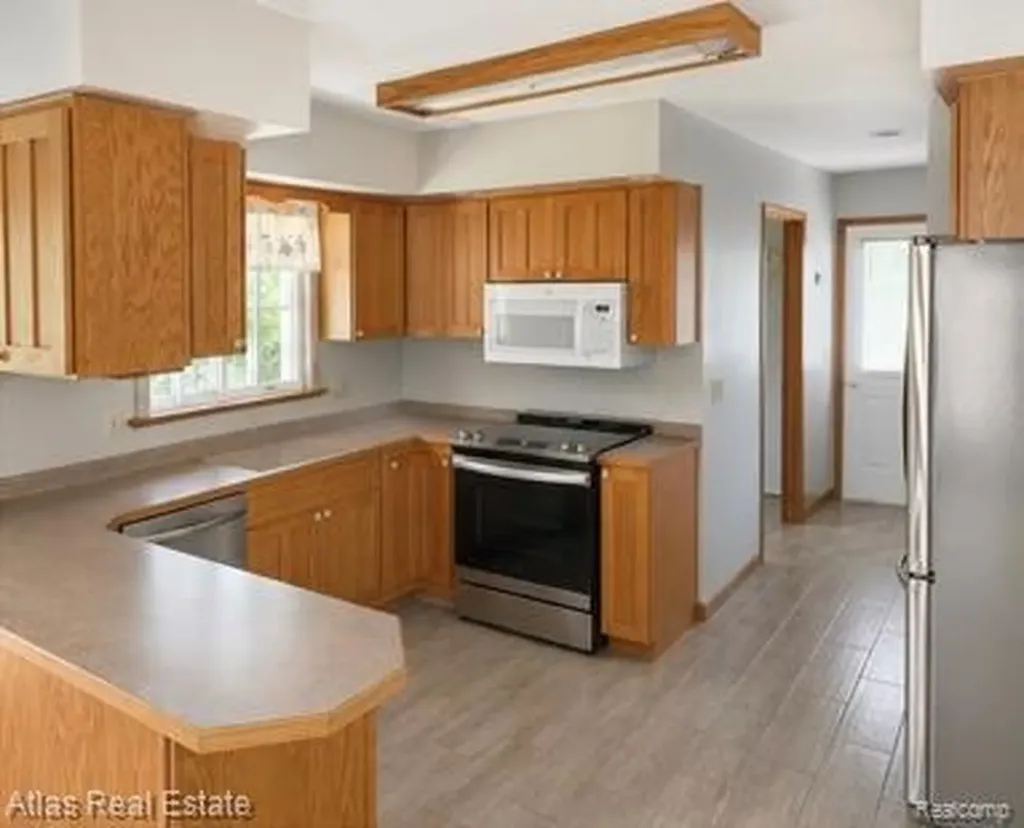 6075 Mayville Road Koylton Township MI 48727