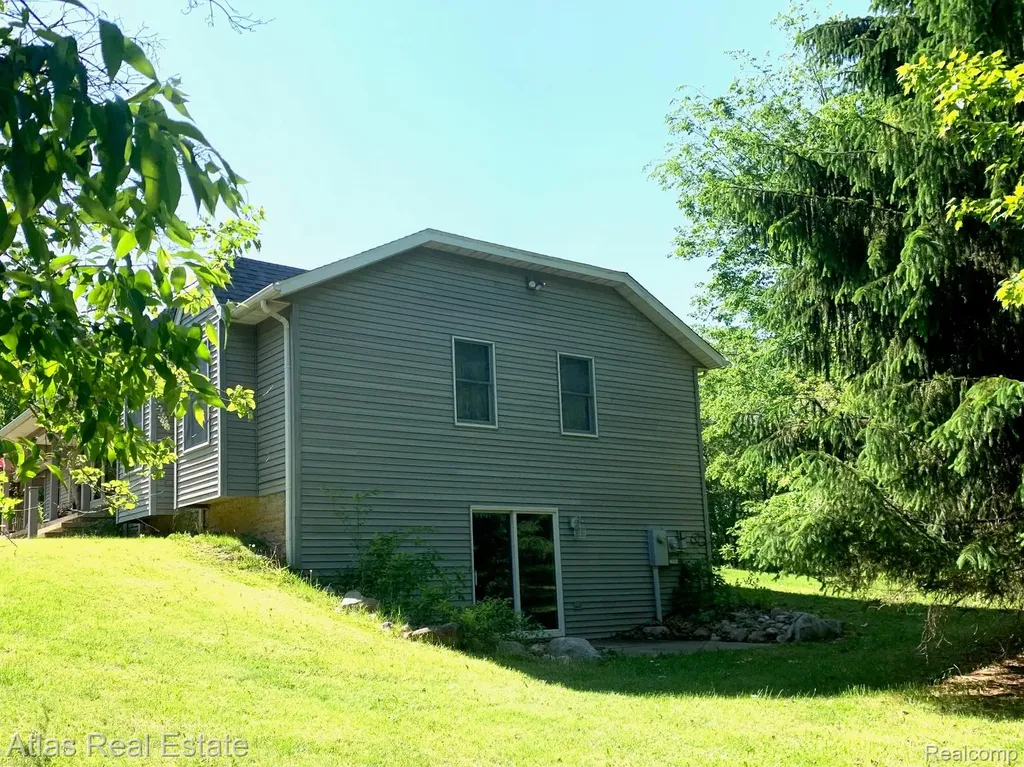 6075 Mayville Road Koylton Township MI 48727