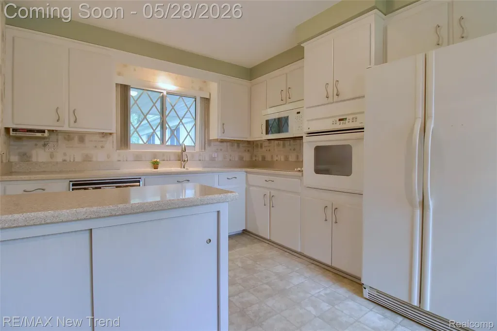 32216 Craftsbury Road Farmington Hills City MI 48334
