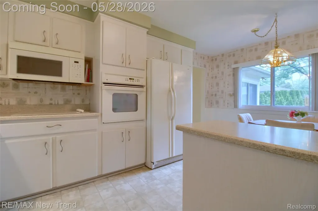 32216 Craftsbury Road Farmington Hills City MI 48334