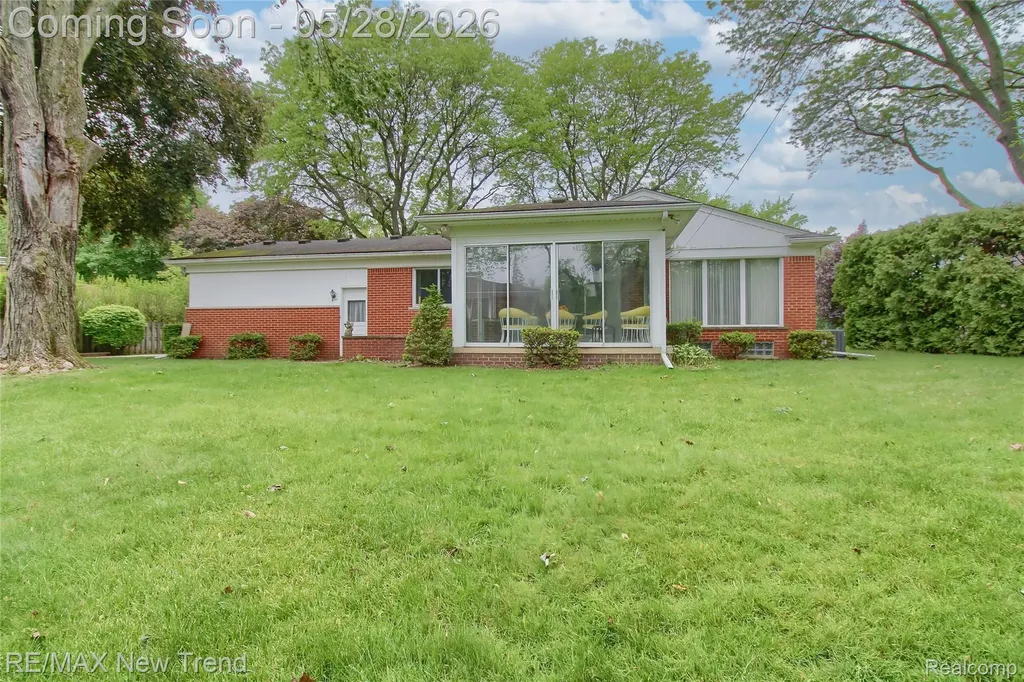 32216 Craftsbury Road Farmington Hills City MI 48334