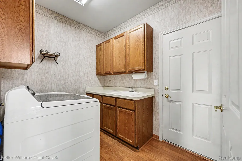 1432 Oakmont Court Orion Charter Township MI 48362