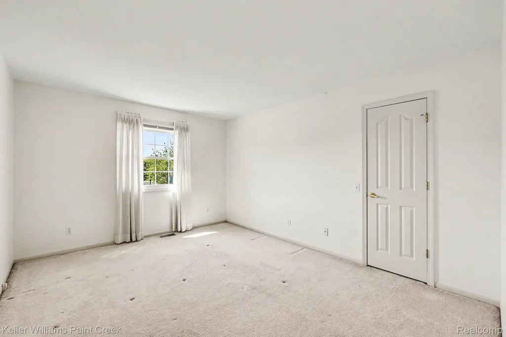 1432 Oakmont Court Orion Charter Township MI 48362