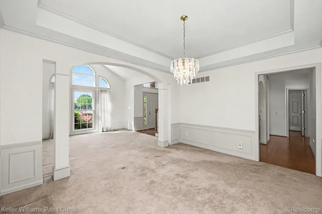 1432 Oakmont Court Orion Charter Township MI 48362