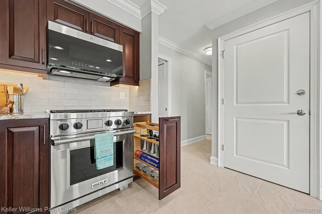2560 Browning Drive Orion Charter Township MI 48360