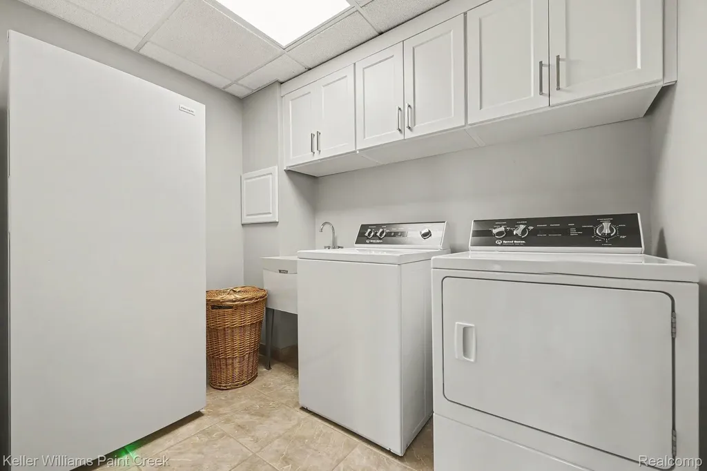 2560 Browning Drive Orion Charter Township MI 48360