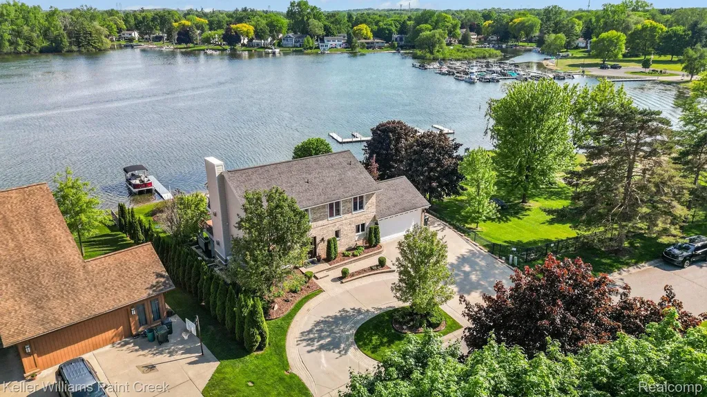 2560 Browning Drive Orion Charter Township MI 48360