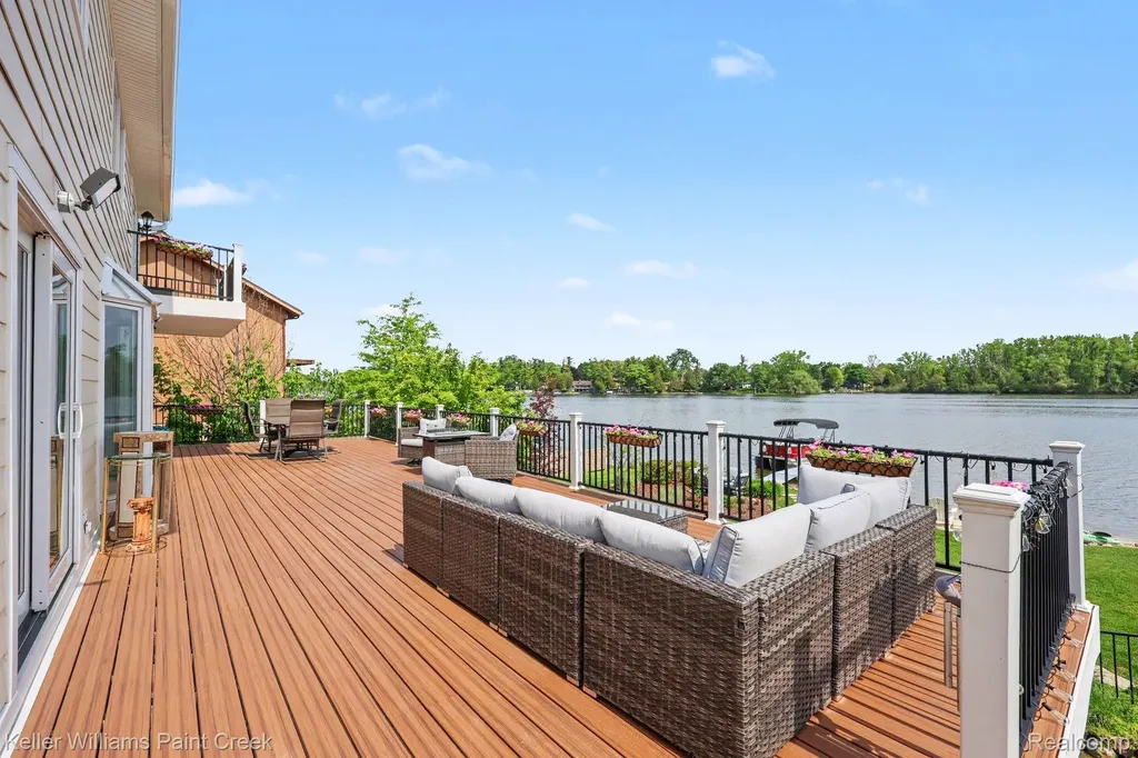 2560 Browning Drive Orion Charter Township MI 48360