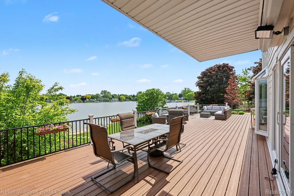 2560 Browning Drive Orion Charter Township MI 48360