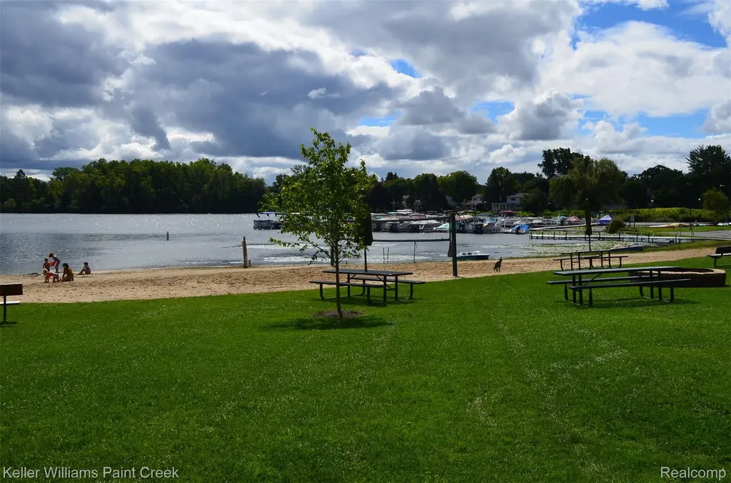 2560 Browning Drive Orion Charter Township MI 48360