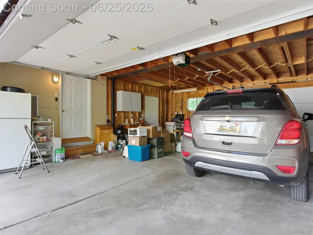 5565 Crescent Road Waterford Charter Township MI 48327
