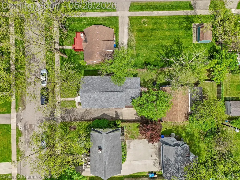 135 Draper Avenue Waterford Charter Township MI 48328