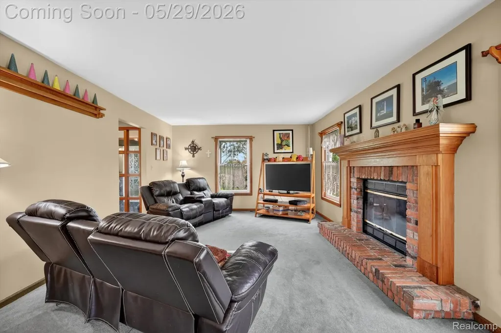 2533 W Sigler Road Ash Township MI 48117