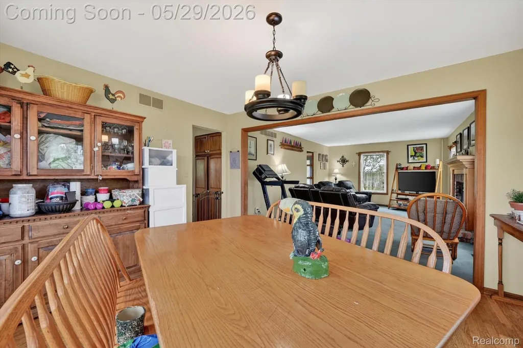 2533 W Sigler Road Ash Township MI 48117