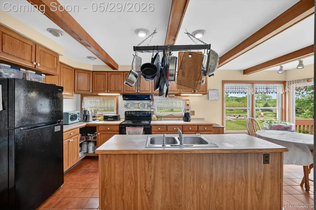 2533 W Sigler Road Ash Township MI 48117