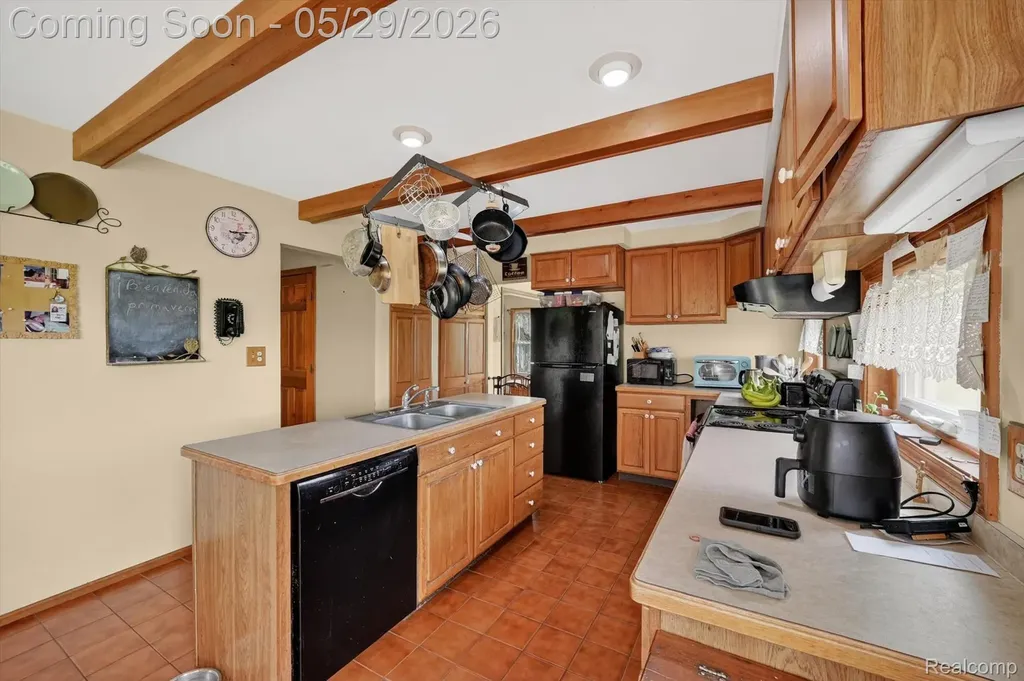 2533 W Sigler Road Ash Township MI 48117