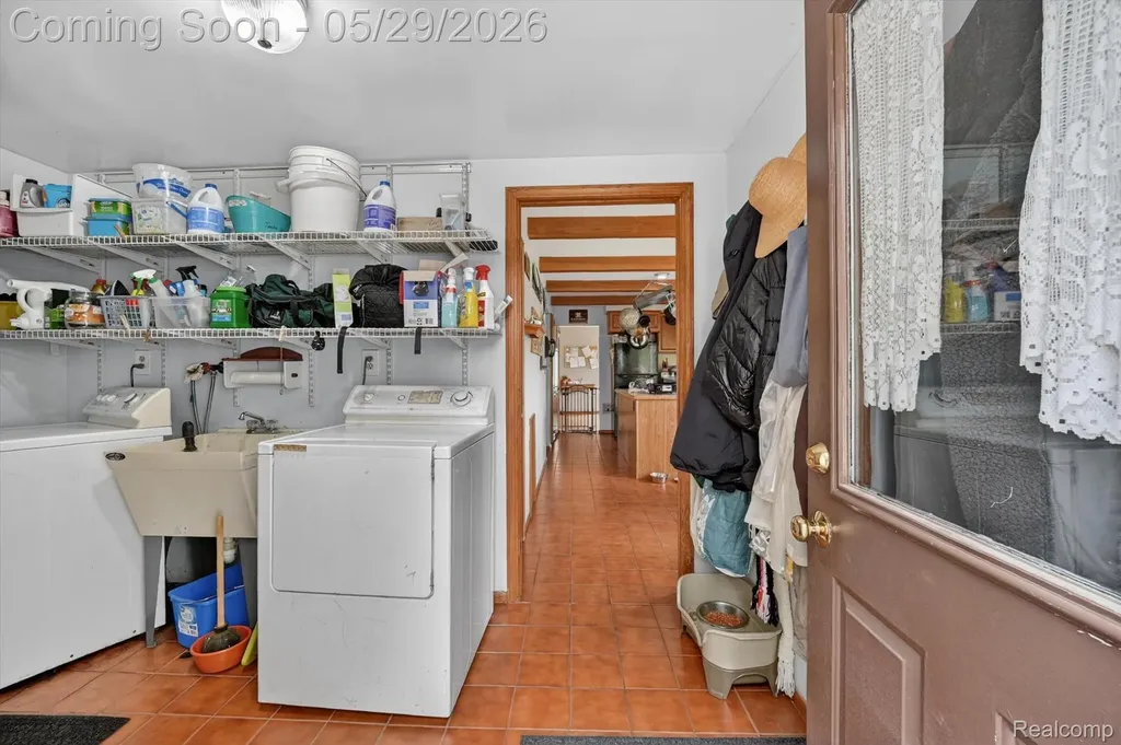 2533 W Sigler Road Ash Township MI 48117