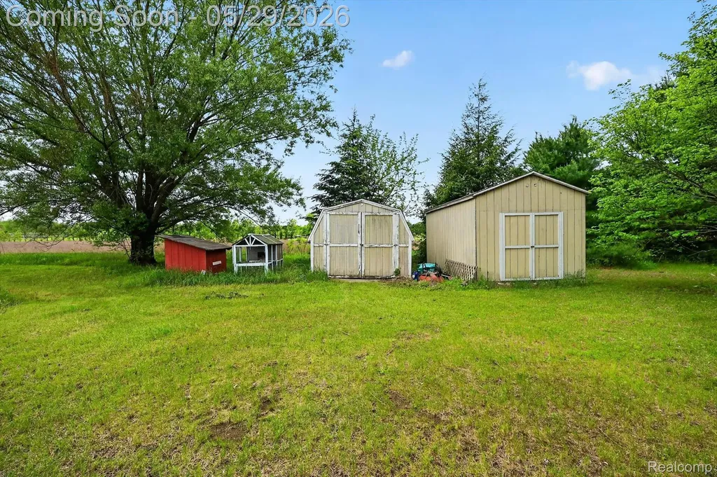 2533 W Sigler Road Ash Township MI 48117