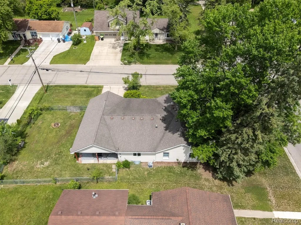 5402 Leland Street Brighton Township MI 48116