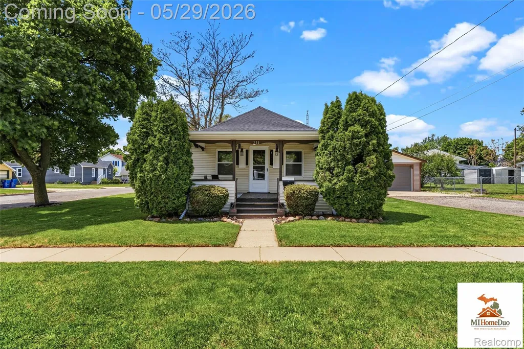 214 S Mcdonnell Street Corunna City MI 48817