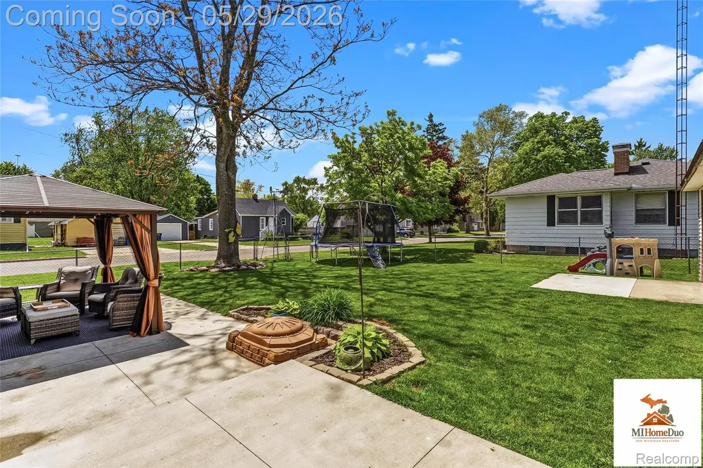 214 S Mcdonnell Street Corunna City MI 48817