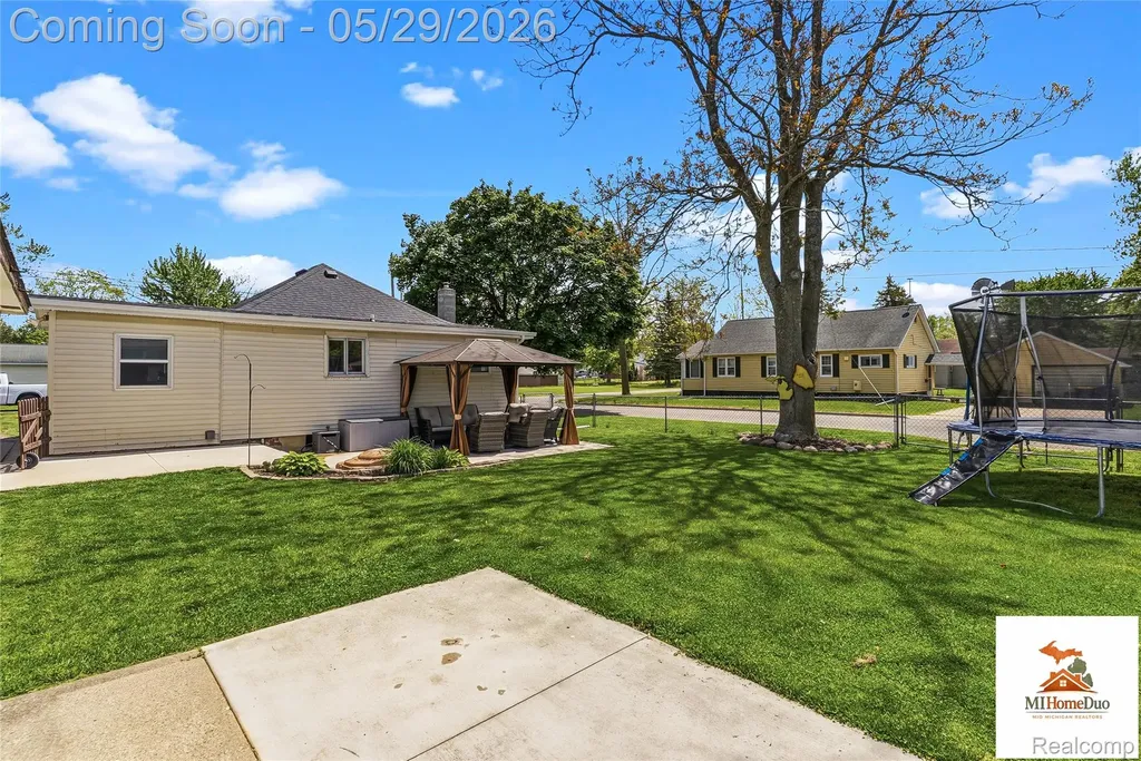 214 S Mcdonnell Street Corunna City MI 48817