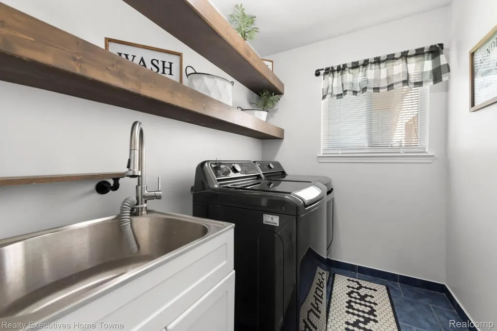 30786 Bramble Court Chesterfield Township MI 48051