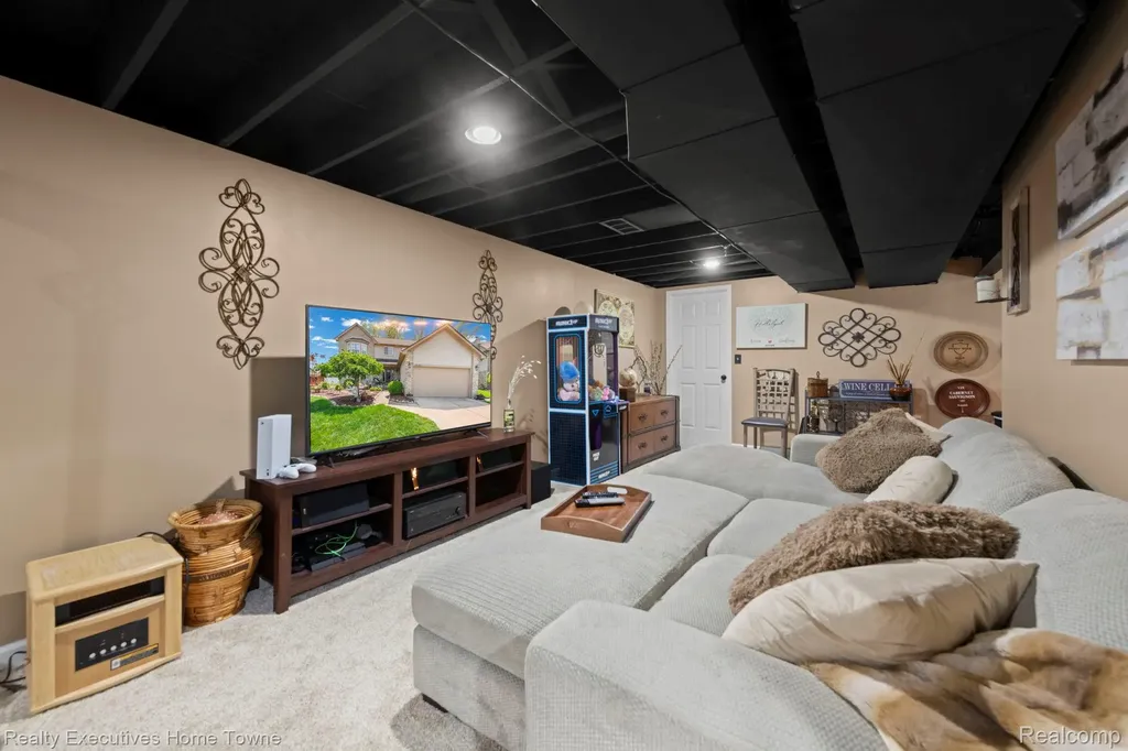30786 Bramble Court Chesterfield Township MI 48051